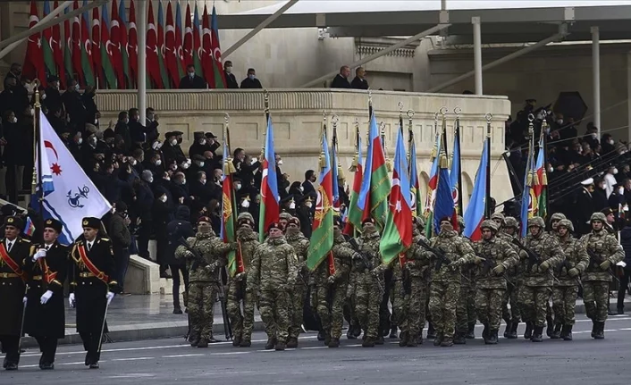 Azerbaycan'da zafer coşkusu