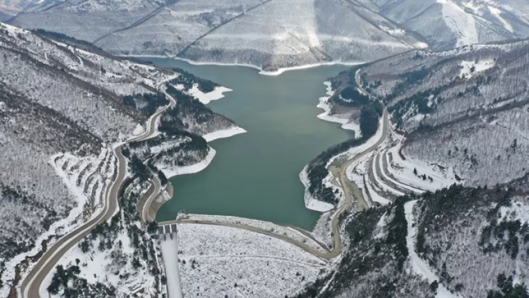 Bursa barajlarında kar bereketi