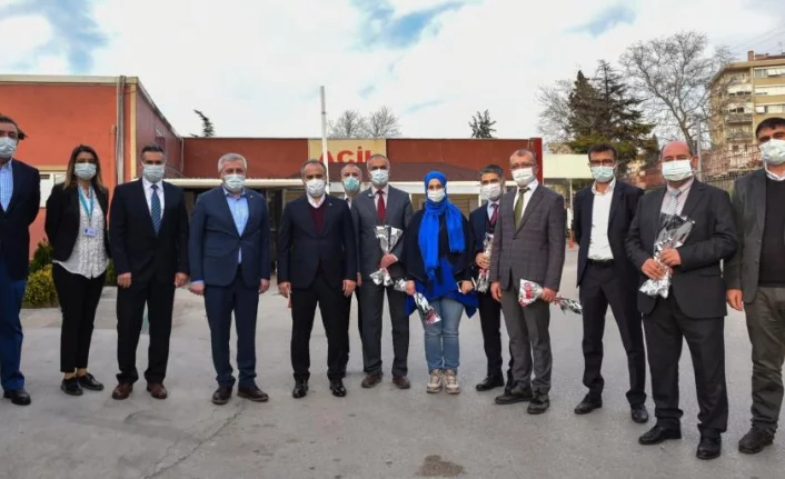 Başkan Alinur Aktaş'tan Doktorlara bayram ziyareti