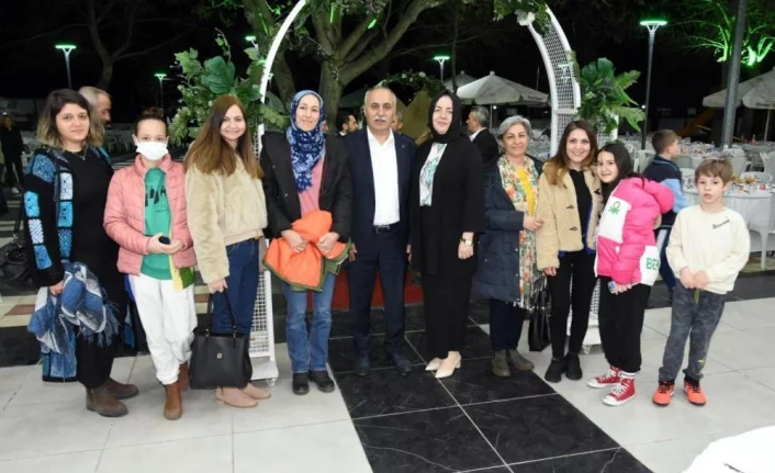 Başkan Aydın'dan belediye çalışanlarına iftar