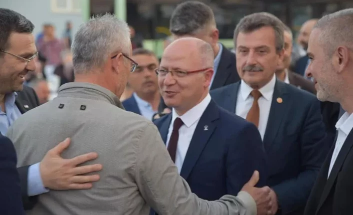 Başkan Gürkan: “Bursa'da çalınmadık kapı, sıkılmadık el bırakmıyoruz"