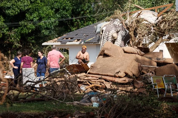 Brezilya'daki sel felaketinde can kaybı 107'ye yükseldi