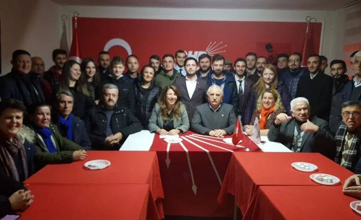 Bursa CHP'de 'dindar nesil' çatlağı