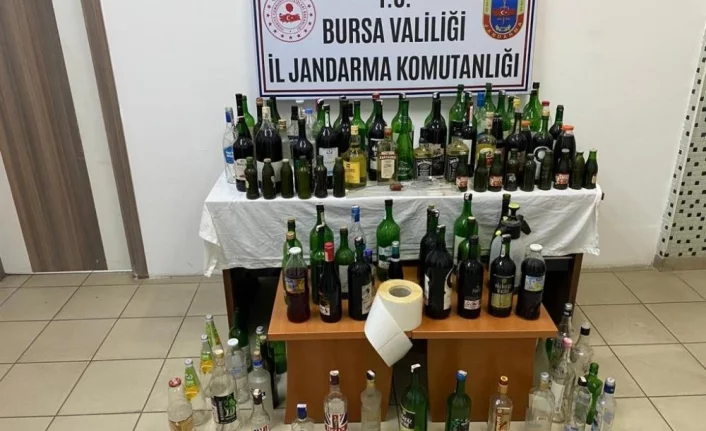 Bursa'da 110 litre kaçak içki ele geçirildi