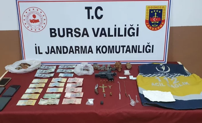 Bursa'da '112 personeliyim diyen' kaçakçı korona virüslü çıktı!