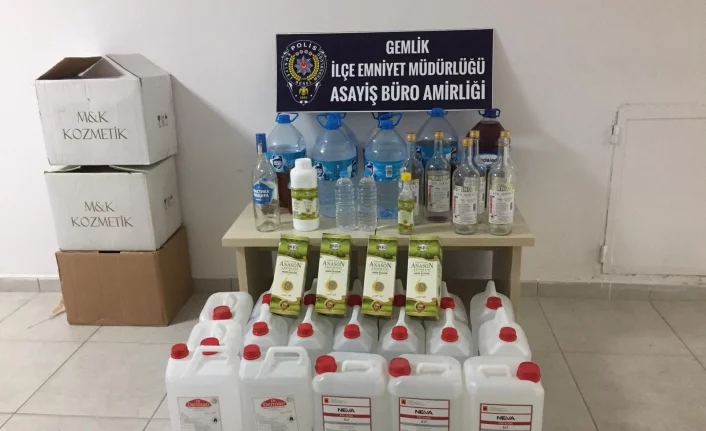 Bursa'da 160 litre kaçak içki ele geçirildi!