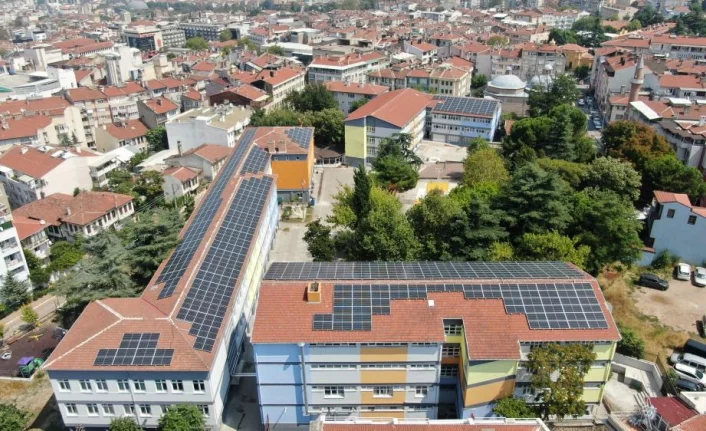 Bursa'da 17 okul kendi enerjisini üretecek