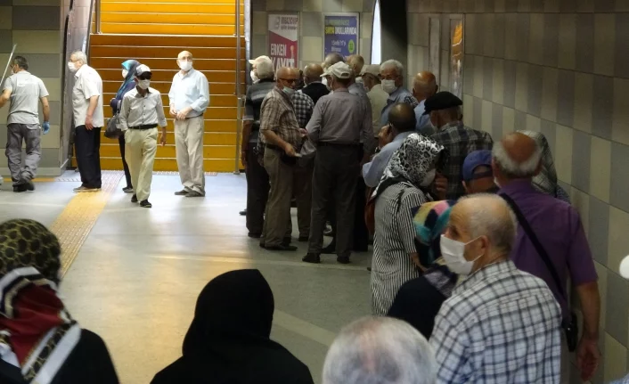 Bursa'da 65 yaş üstü vatandaşlara toplu ulaşımda kötü haber!