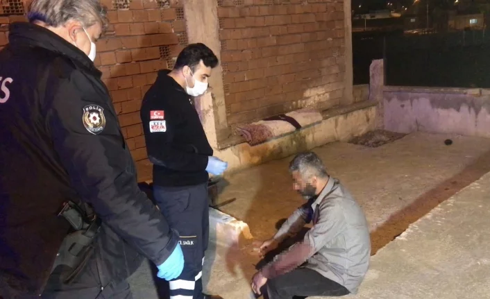 Bursa'da alkol aldıklarını arkadaşlarını önce dövdüler sonra bıçakladılar