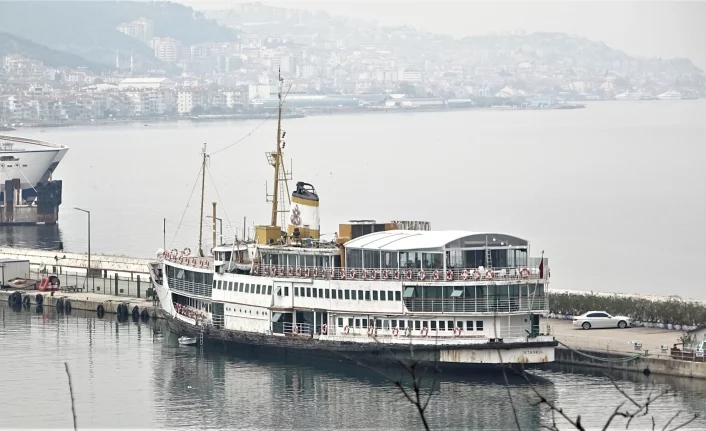 Bursa'da bu otelin müşterileri denizin üzerinde uyuyor