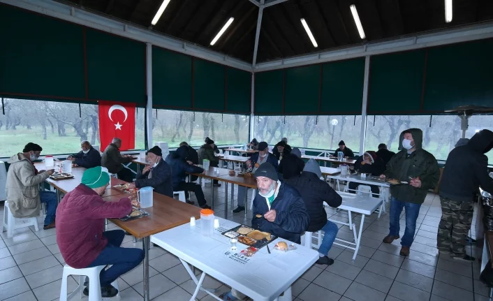 Bursa'da evsizlere korona koruması