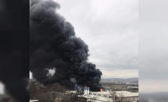 Bursa'da fabrikada büyük yangın!