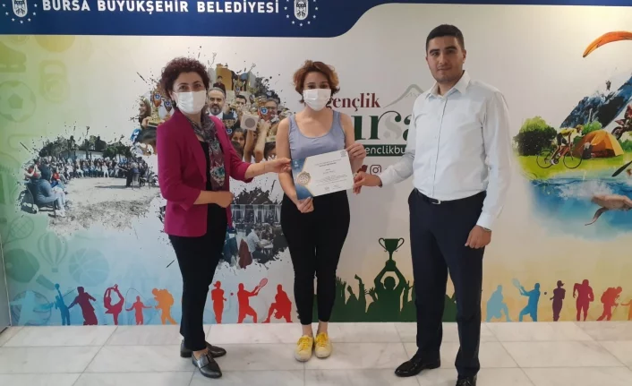 Bursa'da fotoğrafçılar sertifikalarına kavuştu