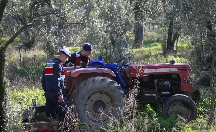 Bursa'da freni boşalan traktörden atladı,ağır yaralandı