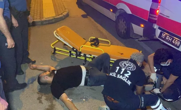 Bursa'da gece yarısı otomobilden açılan ateşle yaralandı