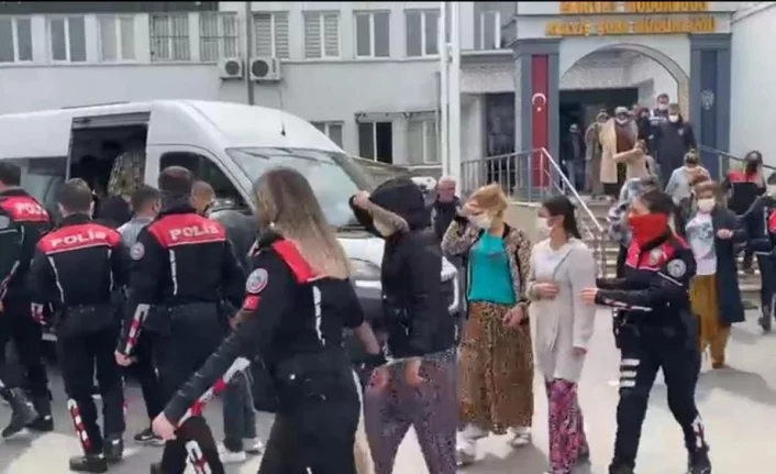 Bursa'da kadın hırsızlık şebekesi çökertildi