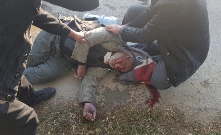 Bursa'da kamyonun altında kalan yaşlı adam ağır yaralandı!