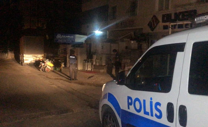 Bursa'da kanlı kavga: 1 ölü, 2'si polis 3 yaralı!