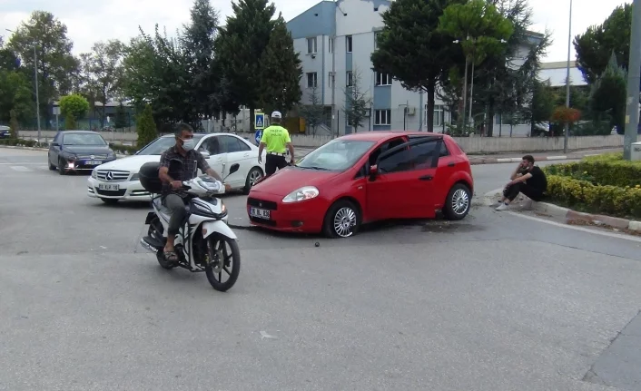 Bursa'da kiralık araçla kaza yaptı, şoka girdi!
