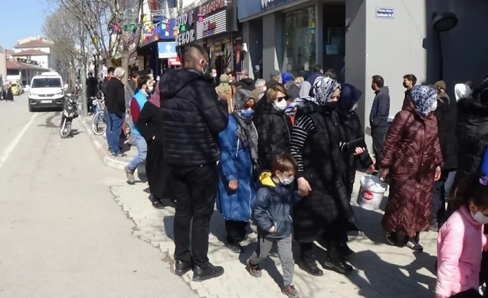 Bursa'da Korkutan kalabalık