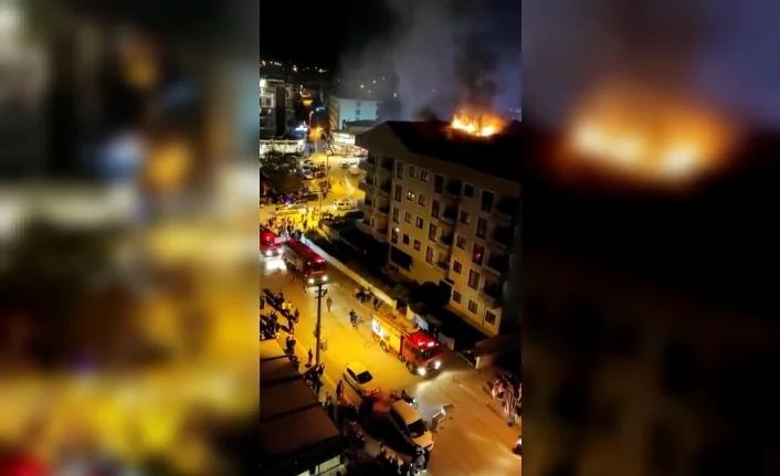 Bursa'da korkutan yangın!  6 katlı binanın çatı katı alev alev yandı...