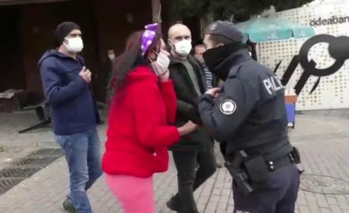 Bursa'da maskesiz kadın polise saldırdı