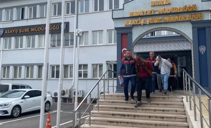 Bursa'da medreseye dadanan hırsızlara 'Gece Kartalları' operasyonu