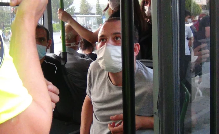 Bursa'da minibüste '3 liralık' maske tartışması!