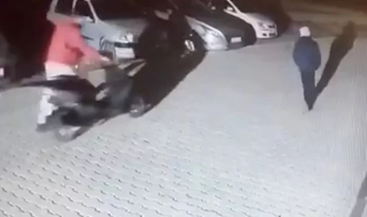 Bursa'da motosiklet hırsızları kamerada