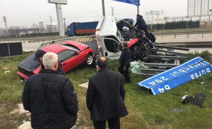 Bursa'da oto kurtarıcı kaza yaptı: 1 yaralı