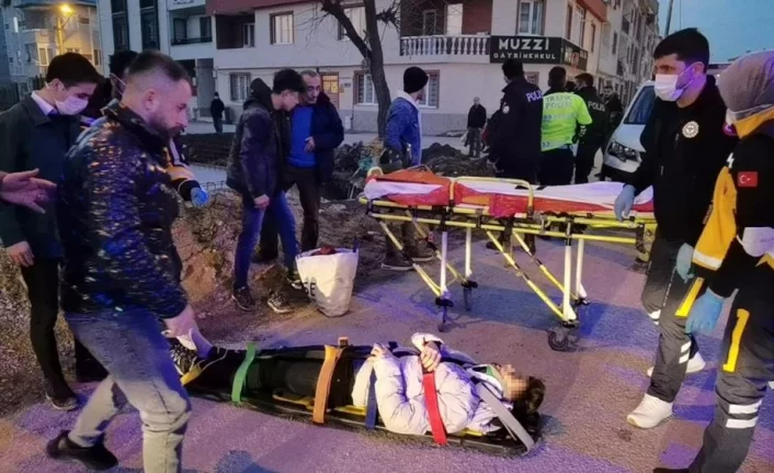 Bursa'da otomobil ile motosiklet çarpıştı: 2 yaralı