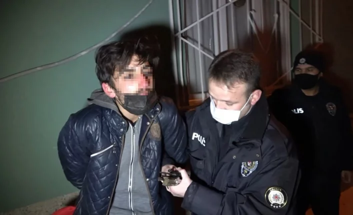 Bursa'da polise yakalanan hırsız ağladı