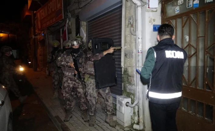Bursa'da silah kaçakçılarına şafak operasyonu: Çok sayıda gözaltı var!