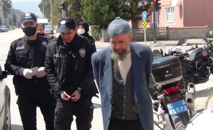 Bursa'da sokağa çıktı,gözaltına alındı!