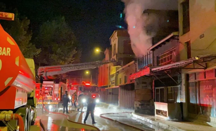 Bursa'da sünger deposu bir ayda 2 kez yandı