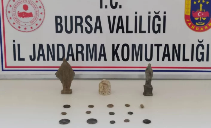Bursa'da tarihi eser kaçakçıları suçüstü yakalandı