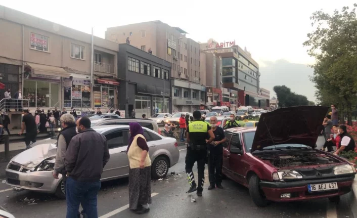 Bursa'da zincirleme trafik kazası!