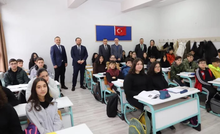 Bursa'daki okullarda ikinci dönemin ilk ders zili çaldı