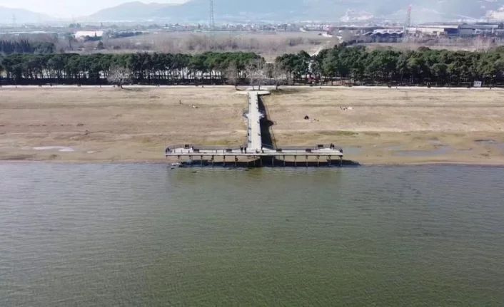 Bursa İznik Gölü kuruyor: 'Göldeki çekilme korkutucu boyuta ulaştı'