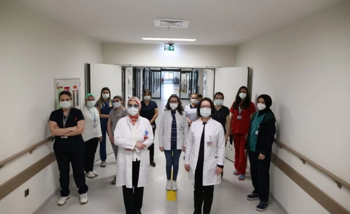 Bursa Şehir Hastanesi’nin Yanık Merkezi kadın sağlıkçılara emanet