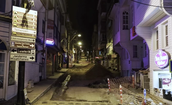 Bursa’da 2 haftada 30 bin ton asfalt döküldü