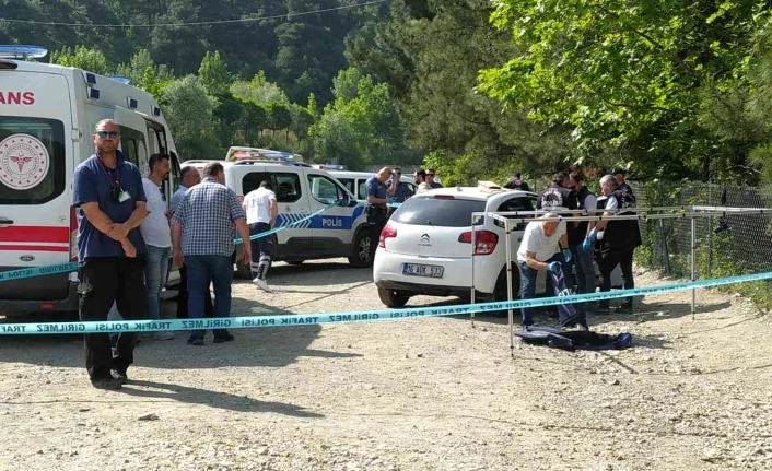 Bursa’da esrarengiz ölüm...Yanında tabanca bulundu
