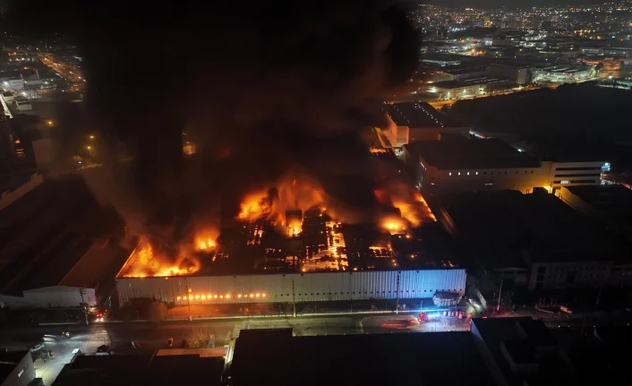 Bursa’da fabrika yangınında patlama