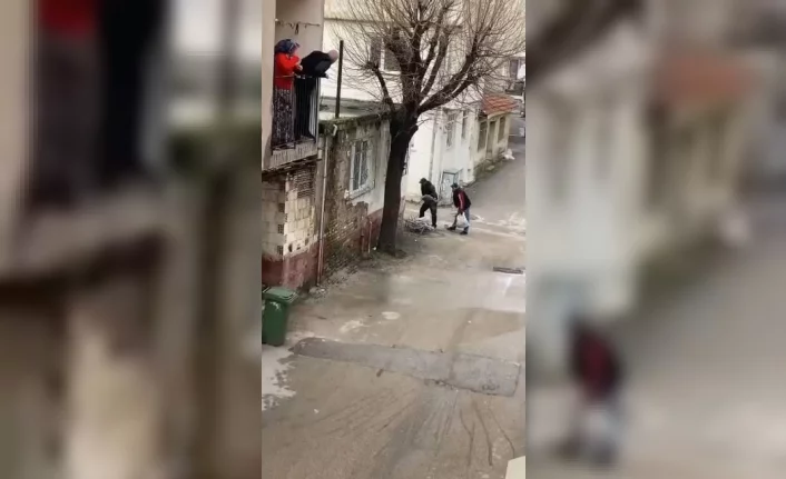 Bursa’da hırsızların rahat tavırları kameraya yansıdı