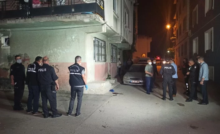 Bursa’da kavga ihbarına giden polis ekibine silahlı saldırı: 1'i polis, 2 yaralı