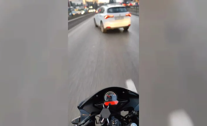 Bursa’da kaza anı motosiklet sürücüsünün kask kamerasında