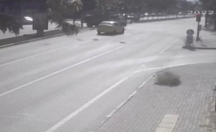 Bursa’daki feci kaza güvenlik kamerasına yansıdı