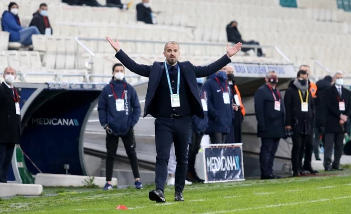 Bursaspor’da  Mustafa Er’in sözleşmesi bugün sona eriyor
