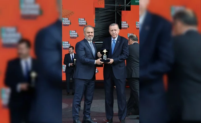Bursa’ya ‘burs’ ödülünü Cumhurbaşkanı Erdoğan verdi