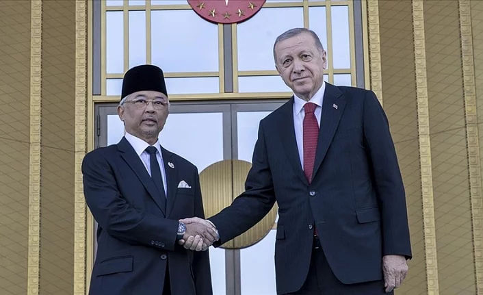 Cumhurbaşkanı Erdoğan, Sultan Abdullah Şah'ı resmi törenle karşıladı